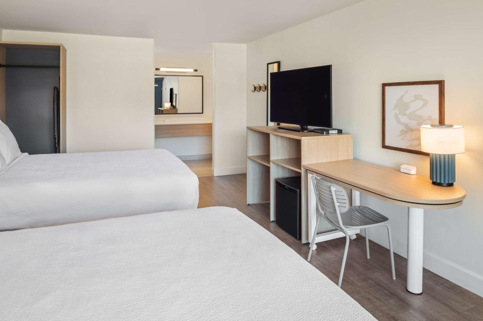 Spark By Hilton הילטון הד איילנד מראה חיצוני תמונה