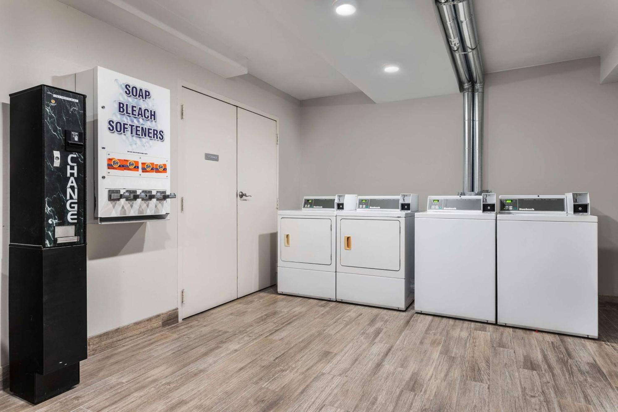 Spark By Hilton הילטון הד איילנד מראה חיצוני תמונה