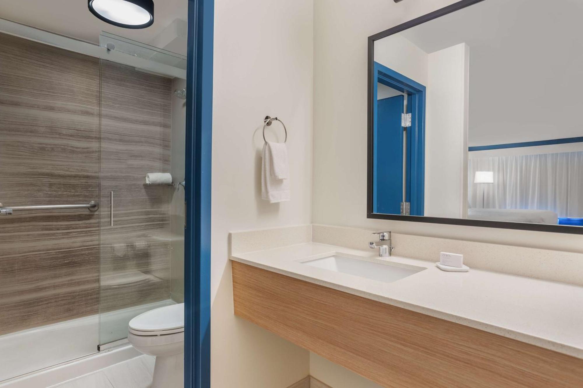 Spark By Hilton הילטון הד איילנד מראה חיצוני תמונה