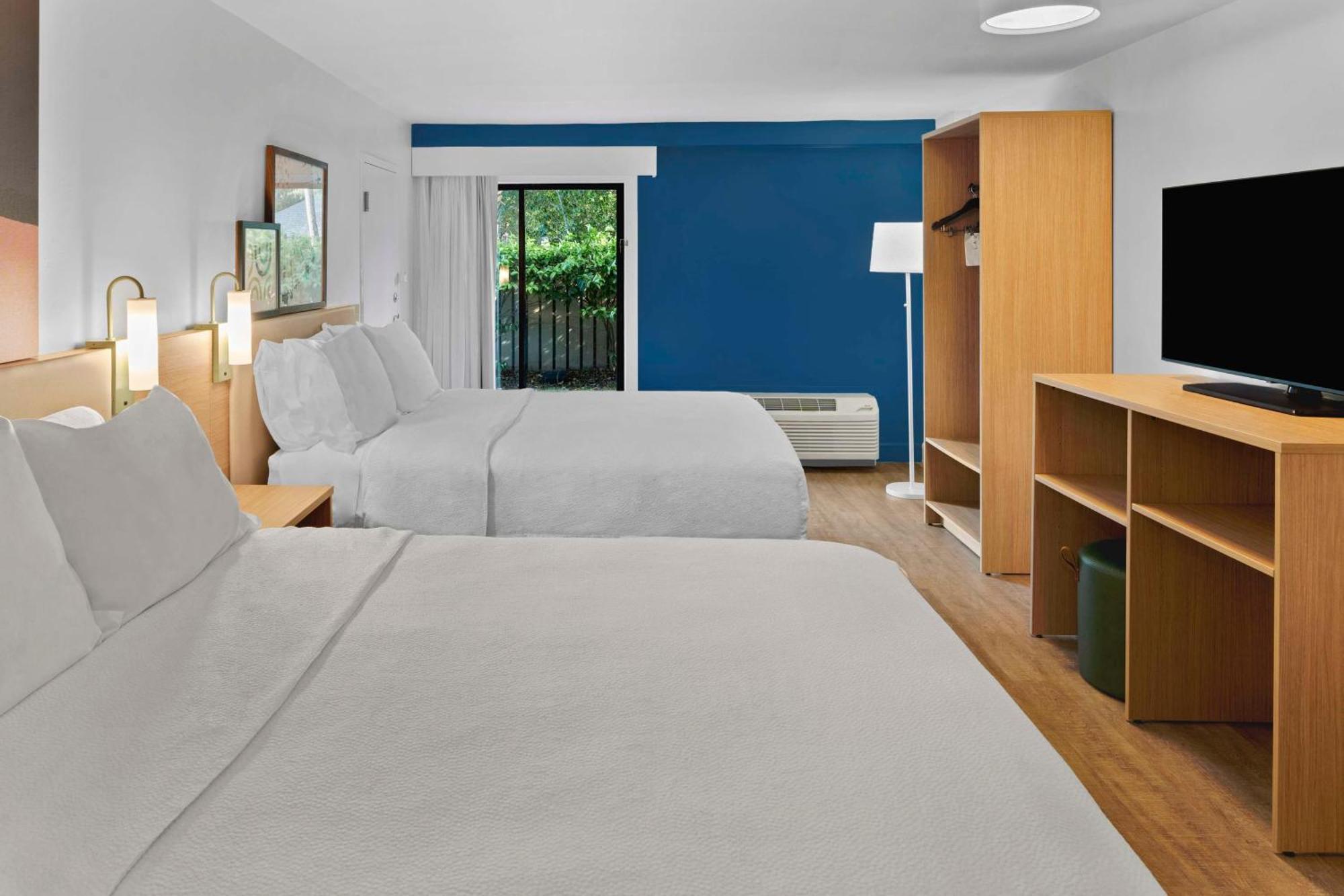 Spark By Hilton הילטון הד איילנד מראה חיצוני תמונה